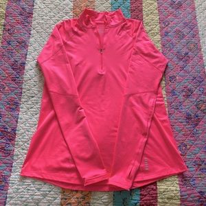 EUC a Women’s Reebok quarter zip top 2XL. Would fit an XL too!